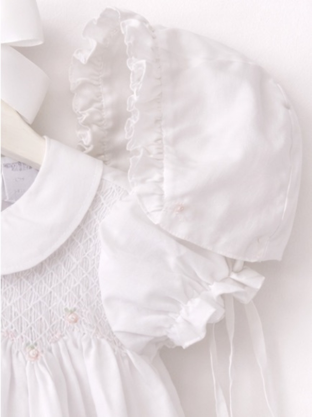 SPECIAL Vintage White Floral Smocked Baby Dress with Bonnet Baby Girl 9 Months - Picture 3 of 4